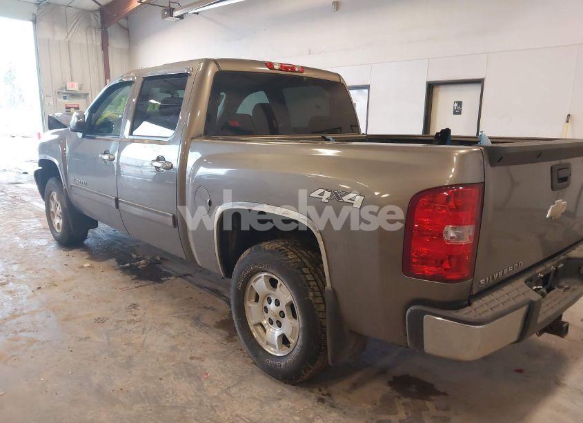 Photo 3 of 2012 Chevrolet Silverado 1500 LT (VIN 3GCPKSE7XCG285624)