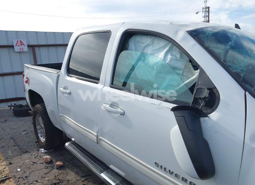Photo 13 of 2013 Chevrolet Silverado 1500 LT (VIN 3GCPKSE7XDG118567)