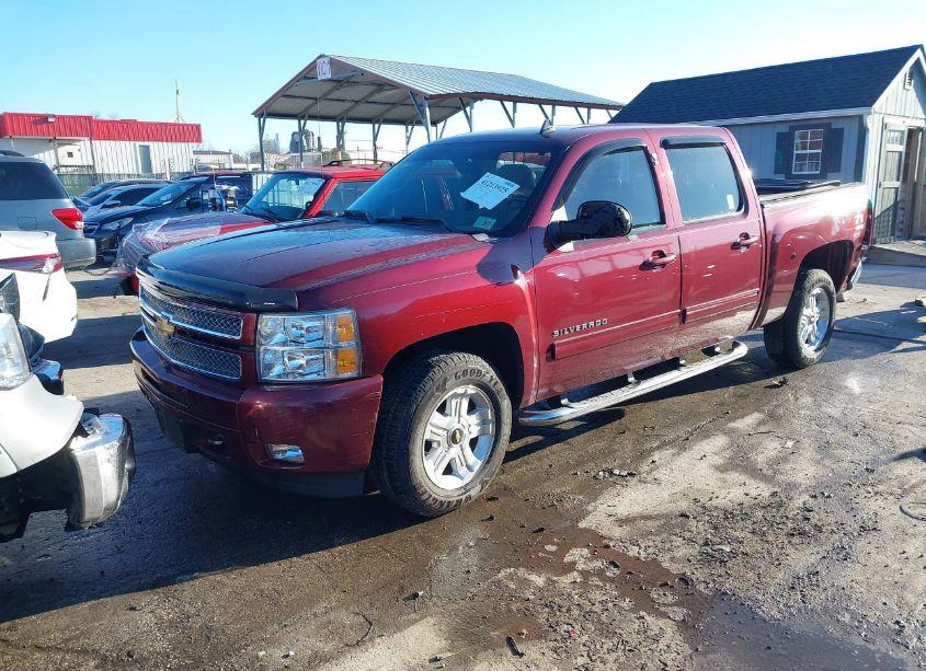 Photo 2 of 2013 Chevrolet Silverado 1500 LT (VIN 3GCPKSE7XDG147552)