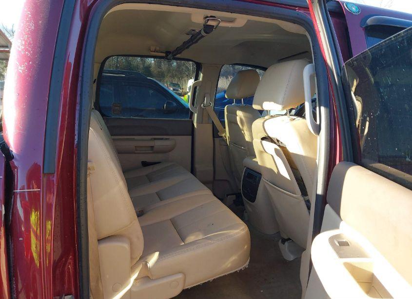 Photo 8 of 2013 Chevrolet Silverado 1500 LT (VIN 3GCPKSE7XDG147552)