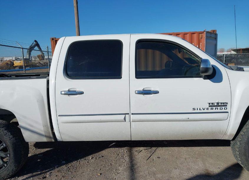 Photo 13 of 2013 Chevrolet Silverado 1500 LT (VIN 3GCPKSE7XDG230642)