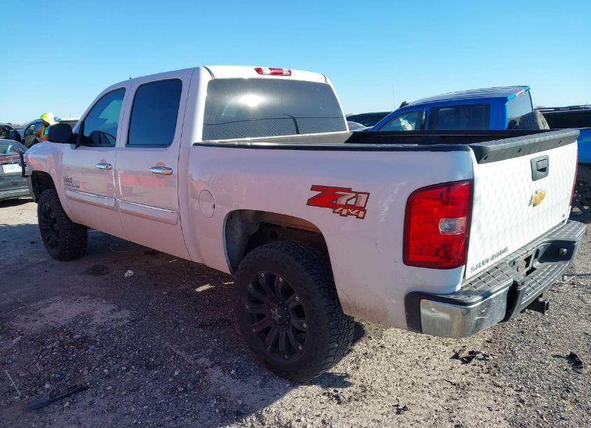 Photo 3 of 2013 Chevrolet Silverado 1500 LT (VIN 3GCPKSE7XDG230642)