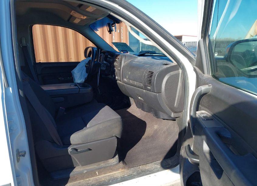 Photo 5 of 2013 Chevrolet Silverado 1500 LT (VIN 3GCPKSE7XDG230642)
