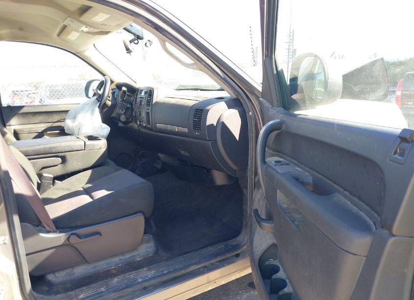 Photo 5 of 2013 Chevrolet Silverado 1500 LT (VIN 3GCPKSE7XDG249725)