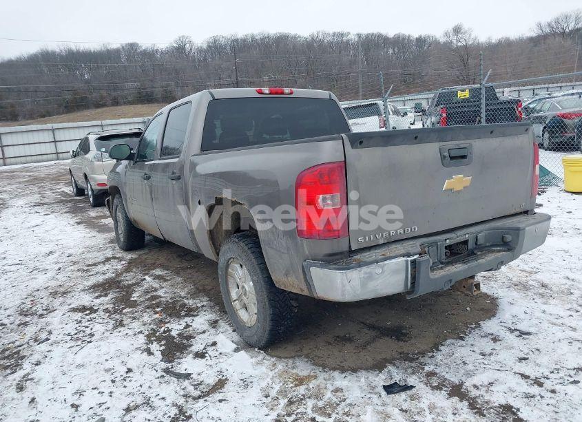 Photo 3 of 2013 Chevrolet Silverado 1500 LT (VIN 3GCPKSE7XDG309714)