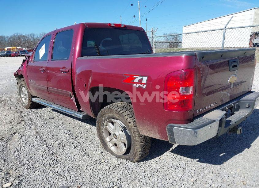 Photo 3 of 2013 Chevrolet Silverado 1500 LT (VIN 3GCPKSE7XDG317747)