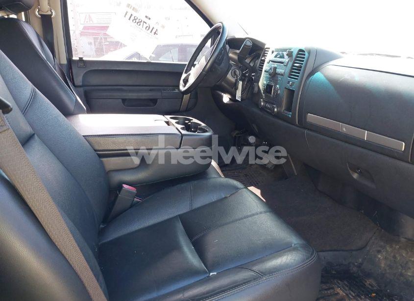 Photo 5 of 2013 Chevrolet Silverado 1500 LT (VIN 3GCPKSE7XDG317747)