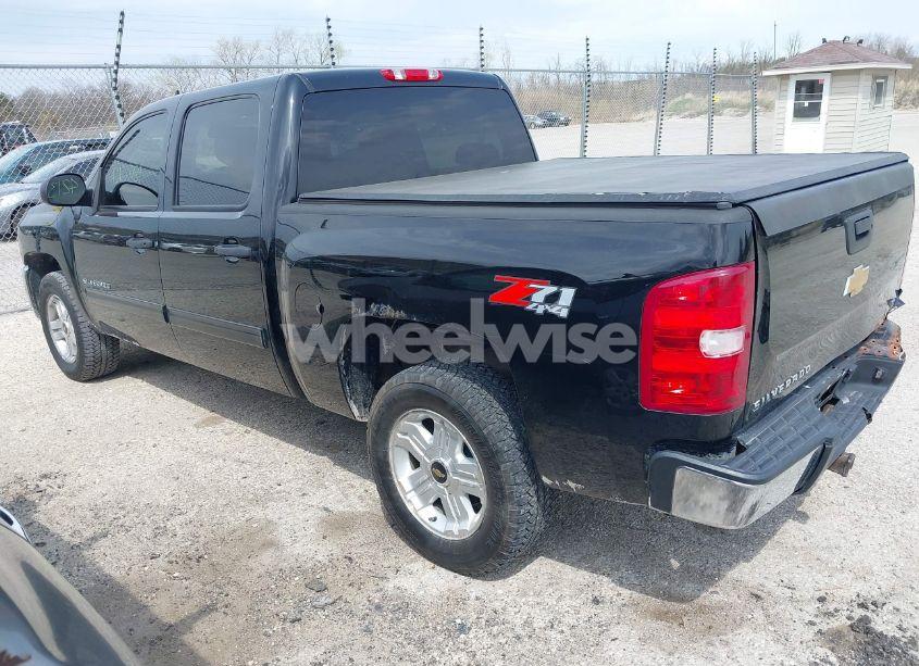 Photo 3 of 2013 Chevrolet Silverado 1500 LT (VIN 3GCPKSE7XDG324584)