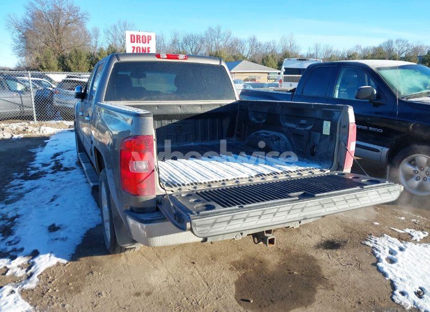 Photo 3 of 2013 Chevrolet Silverado 1500 LT (VIN 3GCPKSE7XDG346102)