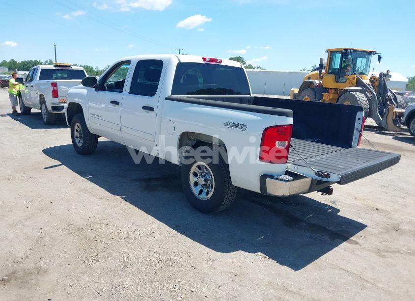 Photo 3 of 2012 Chevrolet Silverado 1500 LT (VIN 3GCPKSEA3CG107694)