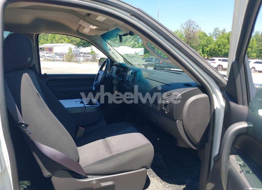 Photo 5 of 2012 Chevrolet Silverado 1500 LT (VIN 3GCPKSEA3CG107694)