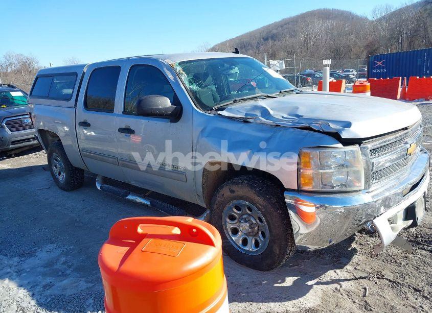 2013 Chevrolet Silverado 1500 LT (VIN 3GCPKSEA3DG237766) main photo