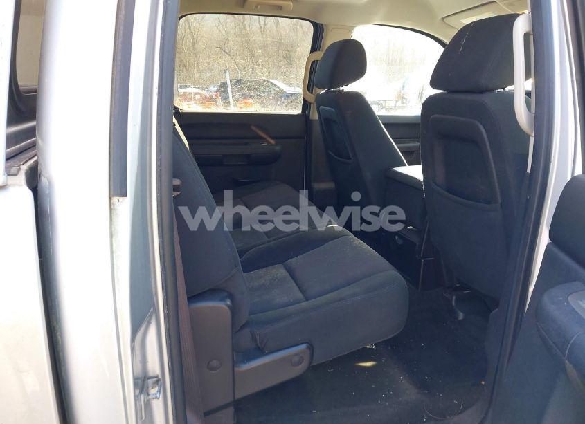 Photo 8 of 2013 Chevrolet Silverado 1500 LT (VIN 3GCPKSEA3DG237766)