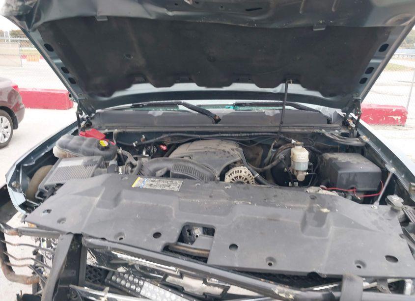 Photo 10 of 2011 Chevrolet Silverado 1500 LT (VIN 3GCPKSEA4BG142162)