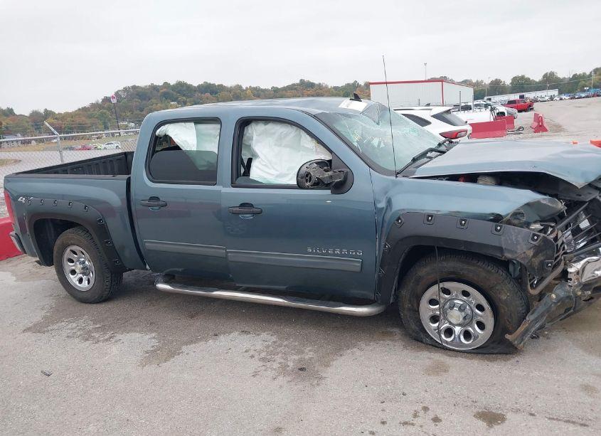 Photo 13 of 2011 Chevrolet Silverado 1500 LT (VIN 3GCPKSEA4BG142162)