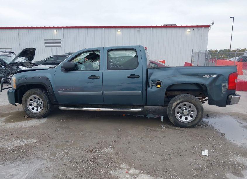 Photo 14 of 2011 Chevrolet Silverado 1500 LT (VIN 3GCPKSEA4BG142162)