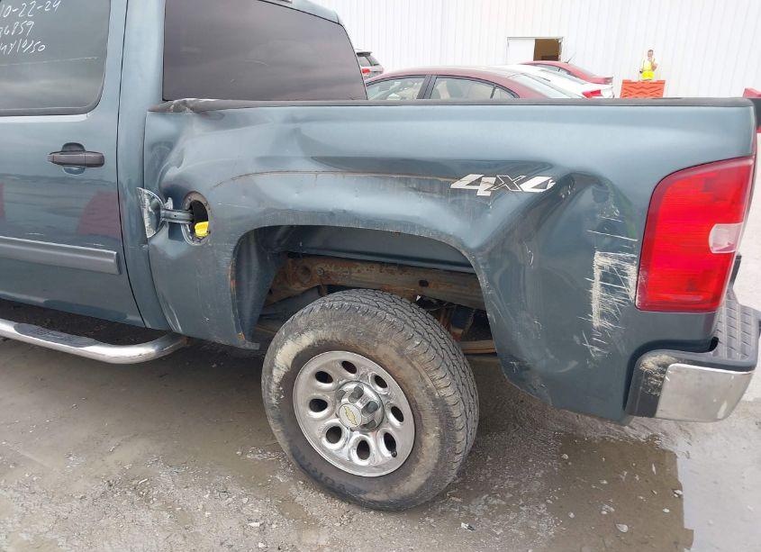 Photo 17 of 2011 Chevrolet Silverado 1500 LT (VIN 3GCPKSEA4BG142162)