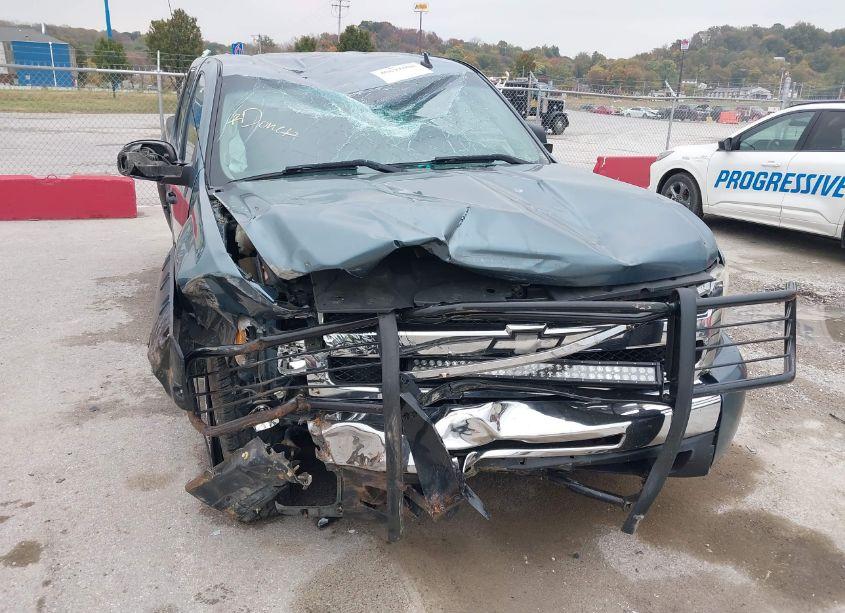 Photo 6 of 2011 Chevrolet Silverado 1500 LT (VIN 3GCPKSEA4BG142162)