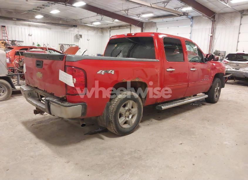 Photo 4 of 2011 Chevrolet Silverado 1500 LT (VIN 3GCPKSEA7BG371032)