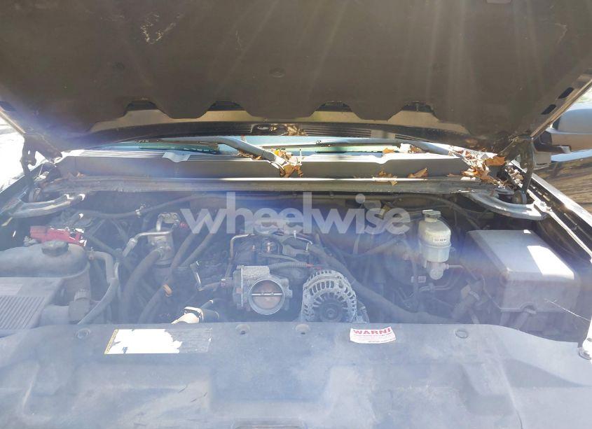 Photo 10 of 2011 Chevrolet Silverado 1500 LT (VIN 3GCPKSEA9BG131951)