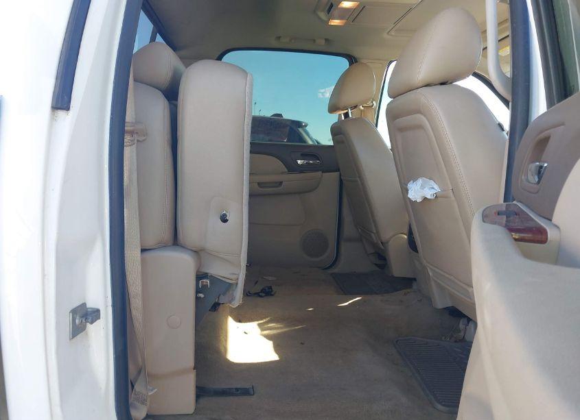 Photo 8 of 2013 Chevrolet Silverado 1500 LTZ (VIN 3GCPKTE21DG252992)