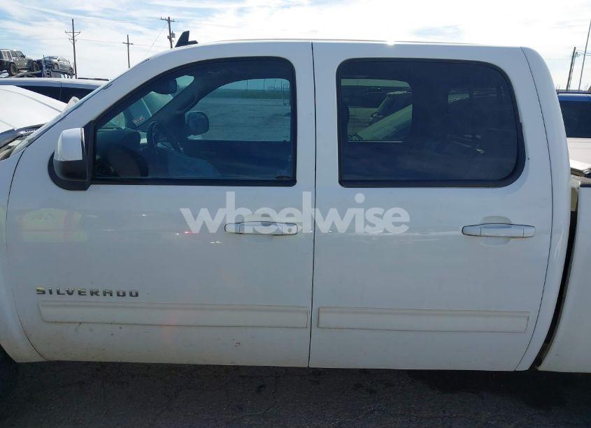 Photo 14 of 2011 Chevrolet Silverado 1500 LTZ (VIN 3GCPKTE22BG136343)