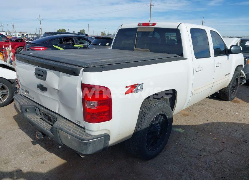 Photo 4 of 2011 Chevrolet Silverado 1500 LTZ (VIN 3GCPKTE22BG136343)