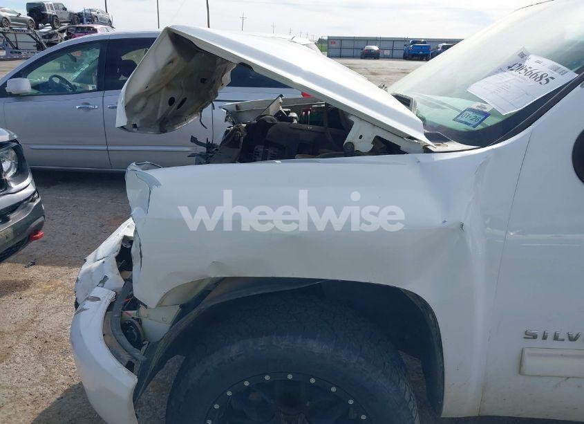 Photo 6 of 2011 Chevrolet Silverado 1500 LTZ (VIN 3GCPKTE22BG136343)