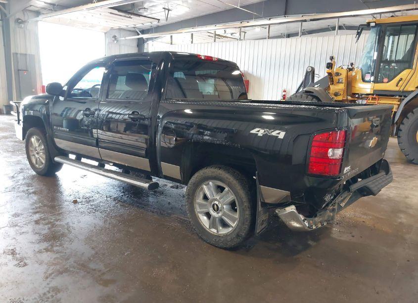 Photo 3 of 2013 Chevrolet Silverado 1500 LTZ (VIN 3GCPKTE27DG370738)