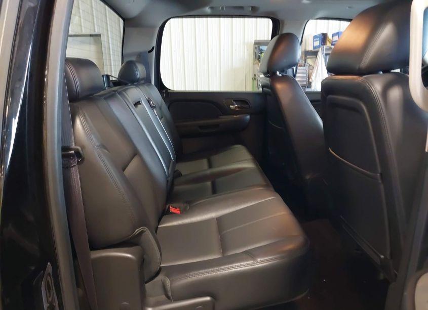 Photo 8 of 2013 Chevrolet Silverado 1500 LTZ (VIN 3GCPKTE27DG370738)