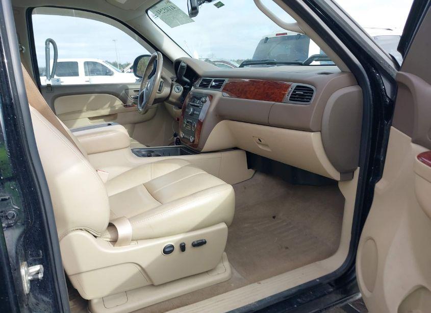 Photo 5 of 2011 Chevrolet Silverado 1500 LTZ (VIN 3GCPKTE30BG117427)