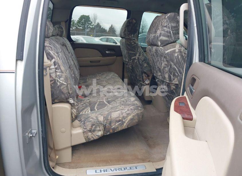 Photo 8 of 2011 Chevrolet Silverado 1500 LTZ (VIN 3GCPKTE30BG200159)