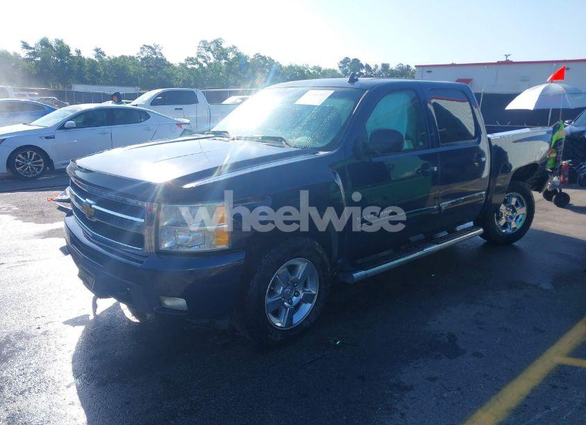 Photo 2 of 2011 Chevrolet Silverado 1500 LTZ (VIN 3GCPKTE32BG134634)