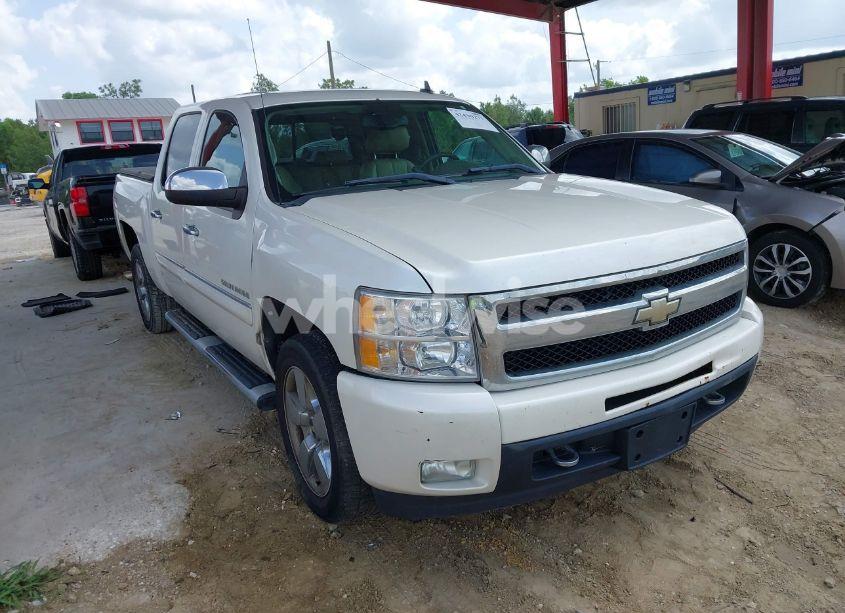 2011 Chevrolet Silverado 1500 LTZ (VIN 3GCPKTE32BG171831) main photo