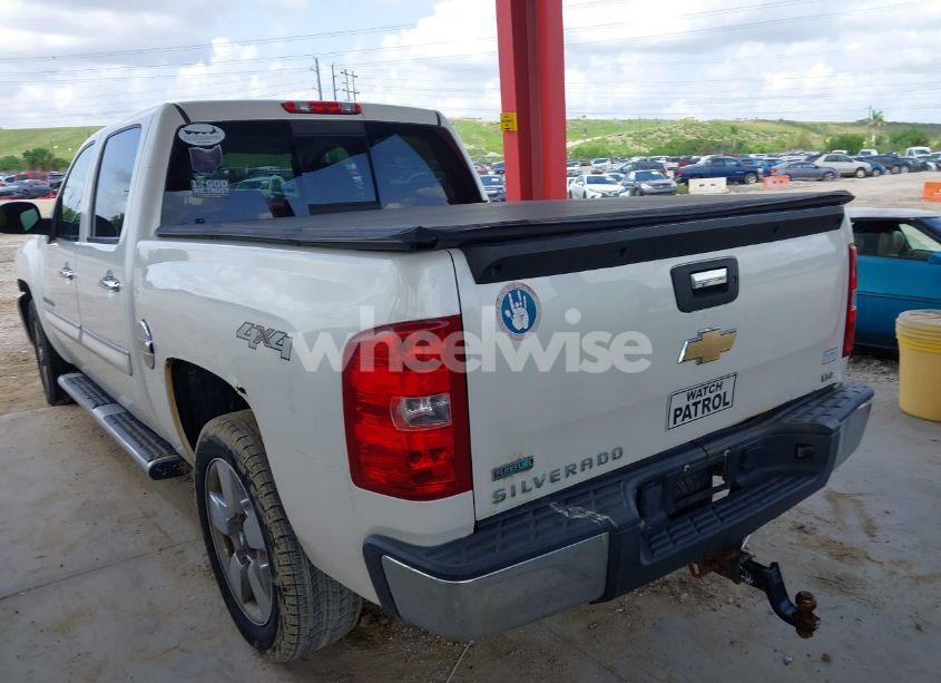 Photo 3 of 2011 Chevrolet Silverado 1500 LTZ (VIN 3GCPKTE32BG171831)