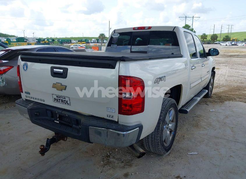 Photo 4 of 2011 Chevrolet Silverado 1500 LTZ (VIN 3GCPKTE32BG171831)