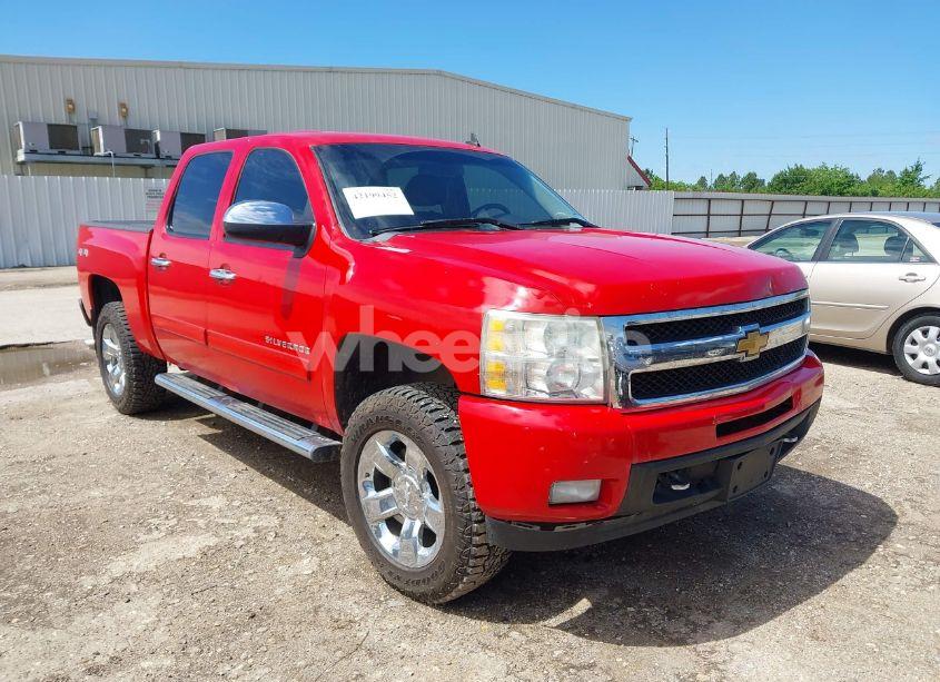 2011 Chevrolet Silverado 1500 LTZ (VIN 3GCPKTE32BG224009) main photo