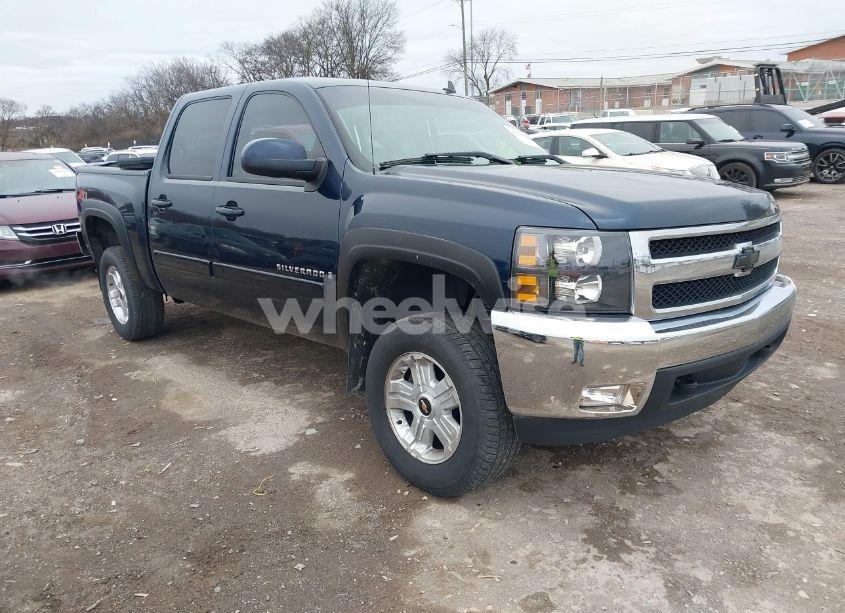 2011 Chevrolet Silverado 1500 LTZ (VIN 3GCPKTE36BG155020) main photo