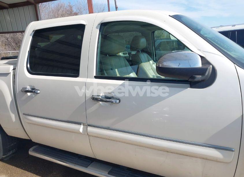 Photo 13 of 2011 Chevrolet Silverado 1500 LTZ (VIN 3GCPKTE36BG162274)
