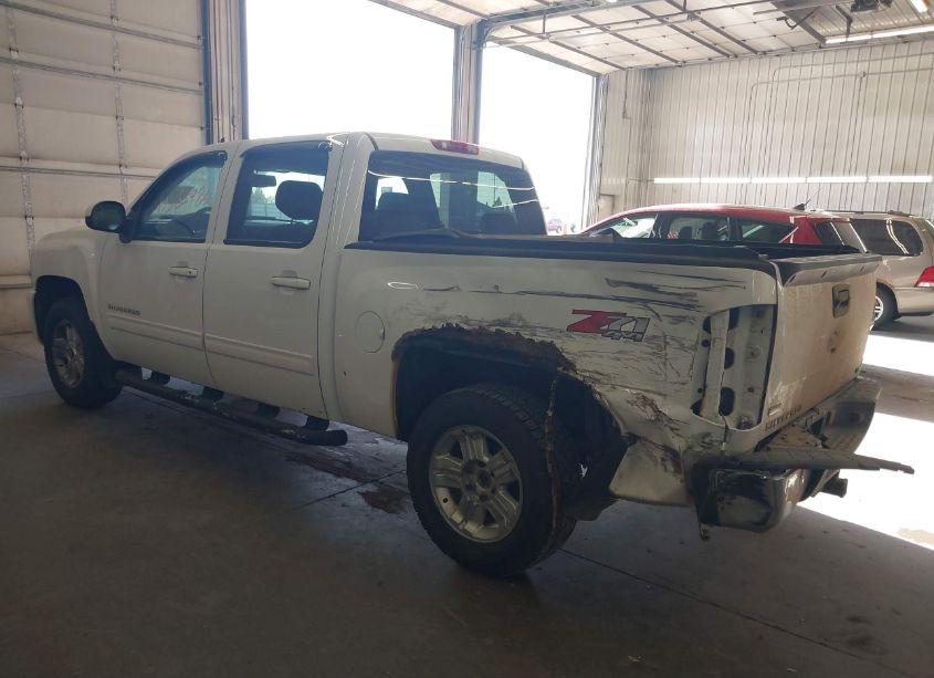 Photo 3 of 2011 Chevrolet Silverado 1500 LTZ (VIN 3GCPKTE36BG354570)