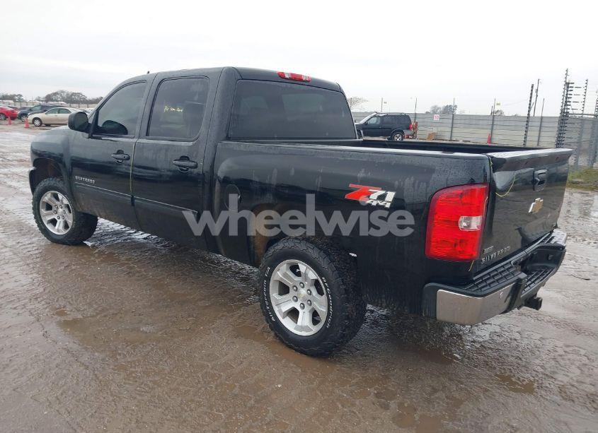 Photo 3 of 2011 Chevrolet Silverado 1500 LTZ (VIN 3GCPKTE36BG402262)