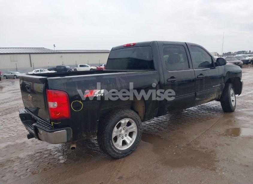 Photo 4 of 2011 Chevrolet Silverado 1500 LTZ (VIN 3GCPKTE36BG402262)