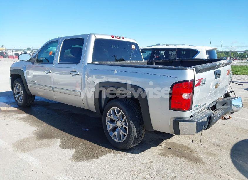 Photo 3 of 2011 Chevrolet Silverado 1500 LTZ (VIN 3GCPKTE38BG173499)