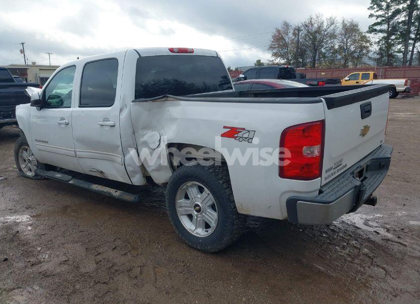 Photo 3 of 2011 Chevrolet Silverado 1500 LTZ (VIN 3GCPKTE38BG285803)