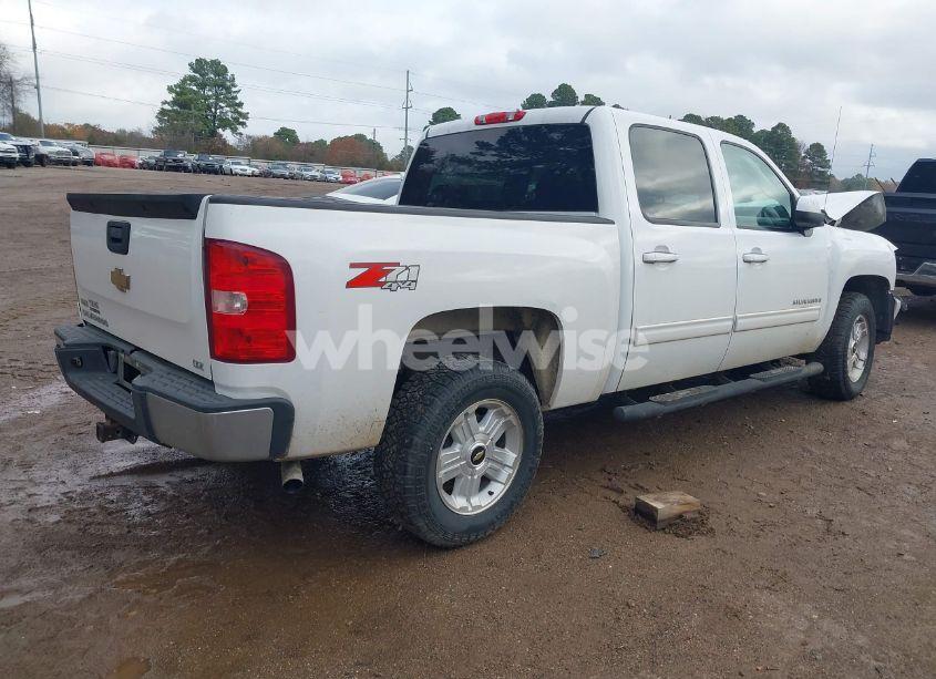 Photo 4 of 2011 Chevrolet Silverado 1500 LTZ (VIN 3GCPKTE38BG285803)