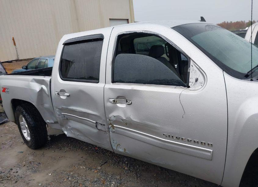 Photo 14 of 2011 Chevrolet Silverado 1500 LTZ (VIN 3GCPKTE39BG128569)