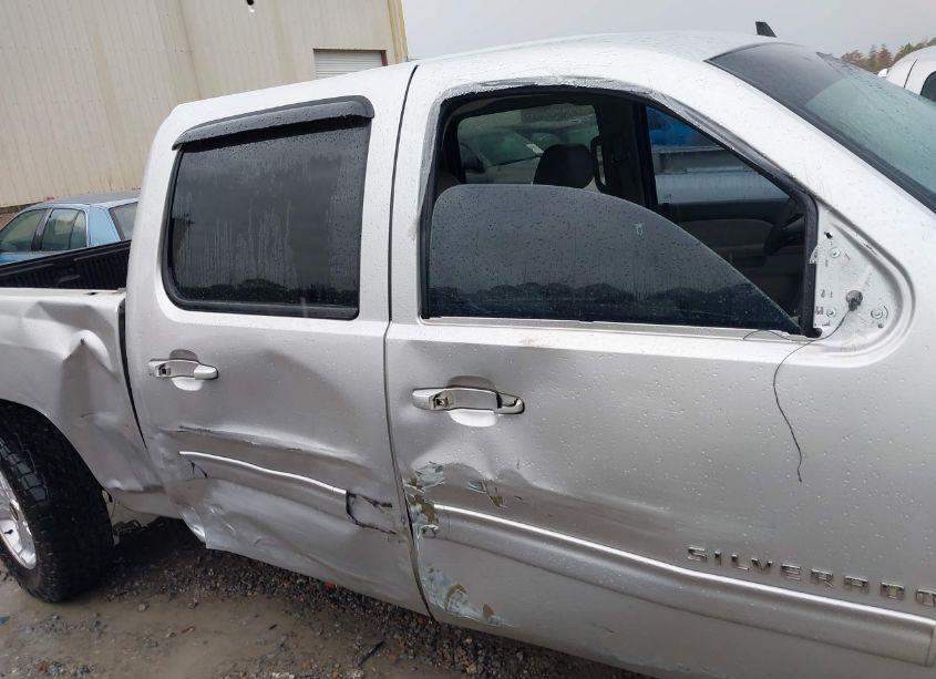 Photo 6 of 2011 Chevrolet Silverado 1500 LTZ (VIN 3GCPKTE39BG128569)