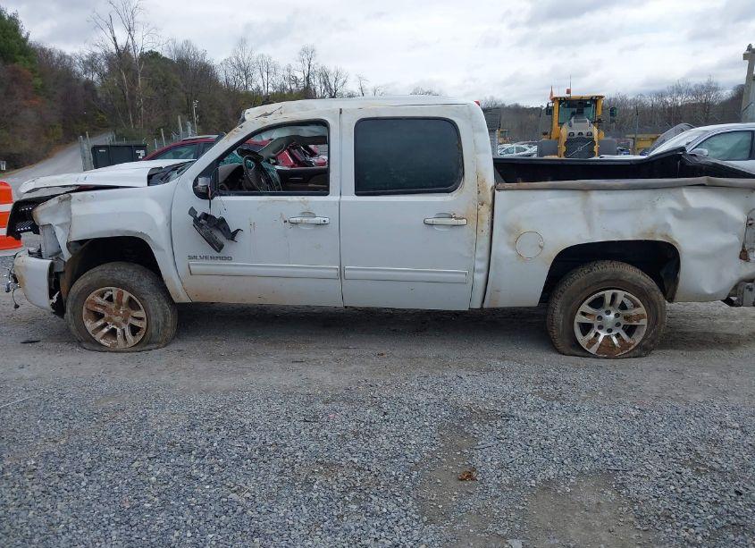Photo 14 of 2011 Chevrolet Silverado 1500 LTZ (VIN 3GCPKTE39BG397588)