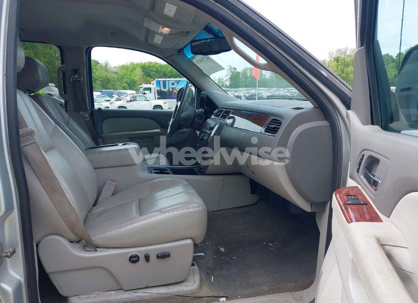 Photo 5 of 2013 Chevrolet Silverado 1500 LTZ (VIN 3GCPKTE70DG201902)