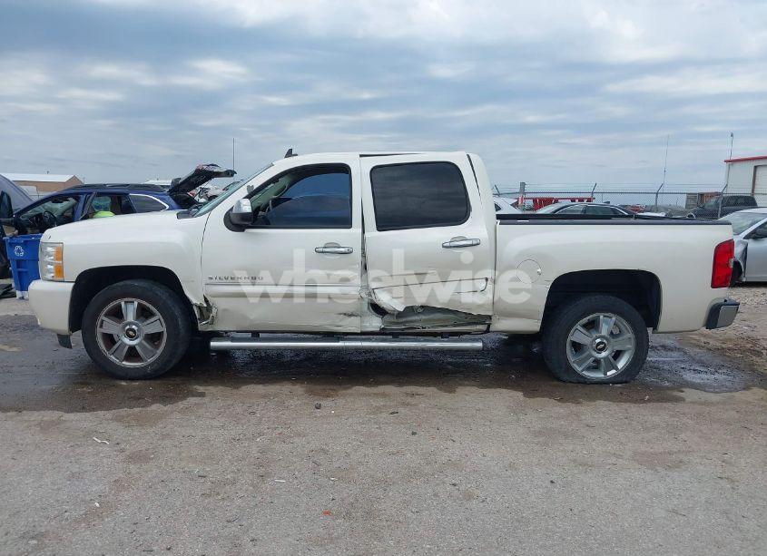 Photo 14 of 2013 Chevrolet Silverado 1500 LTZ (VIN 3GCPKTE71DG147638)